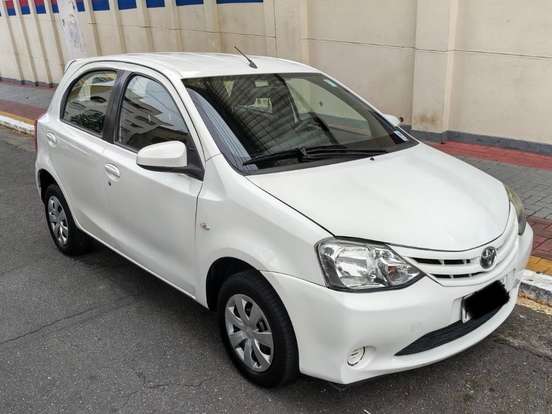 TOYOTA-ETIOS-1.5 XS 16V FLEX 4P MANUAL TOYOTA-ETIOS-2014