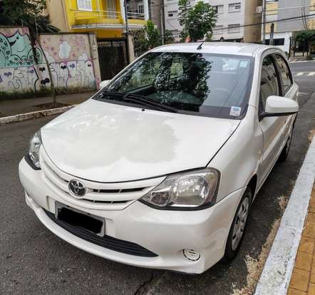 TOYOTA-ETIOS-1.5 XS 16V FLEX 4P MANUAL TOYOTA-ETIOS-2014