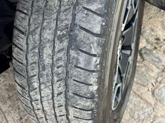 TOYOTA-HILUX-2.8 D-4D TURBO DIESEL CD SRX 4X4 AUTOMÁTICO TOYOTA-HILUX-2021
