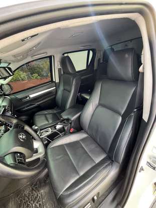 TOYOTA-HILUX-2021