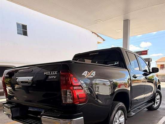 TOYOTA-HILUX-2.8 SRV 4X4 CD 16V DIESEL 4P AUTOMÁTICO TOYOTA-HILUX-2018