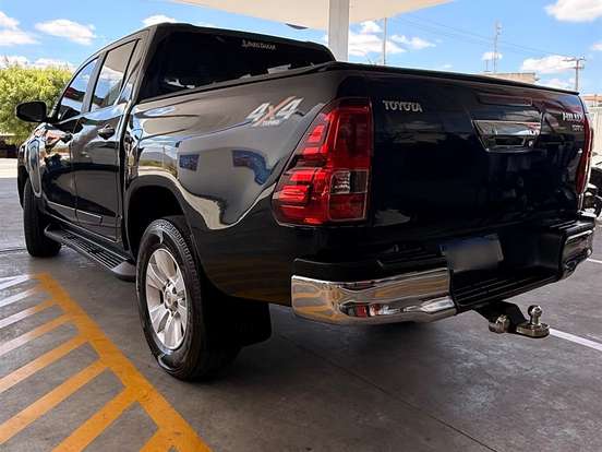 TOYOTA-HILUX-2.8 SRV 4X4 CD 16V DIESEL 4P AUTOMÁTICO TOYOTA-HILUX-2018