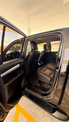 TOYOTA-HILUX-2018
