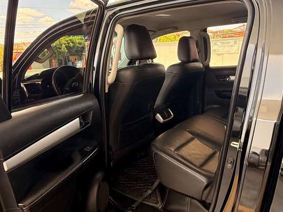 TOYOTA-HILUX-2.8 SRV 4X4 CD 16V DIESEL 4P AUTOMÁTICO TOYOTA-HILUX-2018