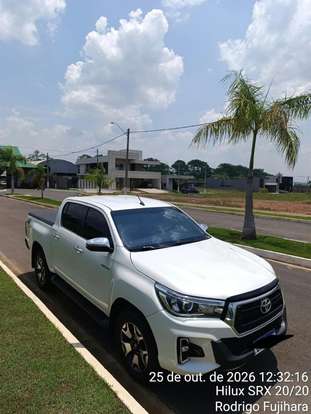 TOYOTA-HILUX-2020