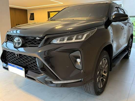 TOYOTA-HILUX SW4-2022