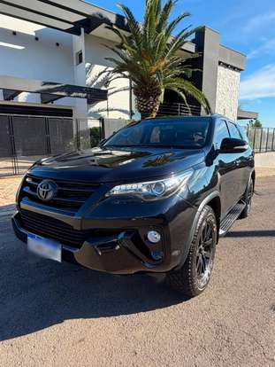 TOYOTA-HILUX SW4-2016