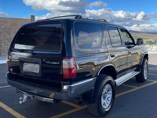 TOYOTA-HILUX SW4-3.0 4X4 8V TURBO DIESEL 4P MANUAL TOYOTA-HILUX SW4-2000
