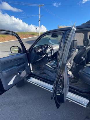 TOYOTA-HILUX SW4-2000