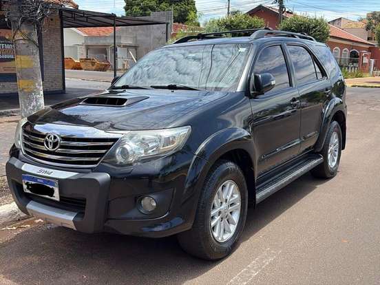 TOYOTA-HILUX SW4-3.0 SRV 4X4 16V TURBO INTERCOOLER DIESEL 4P AUTOMÁTICO TOYOTA-HILUX SW4-2013
