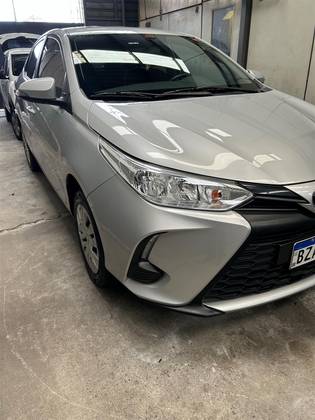 TOYOTA YARIS 1.5 16V FLEX SEDAN XL LIVE MULTIDRIVE