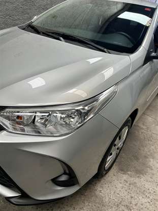 TOYOTA-YARIS-2022