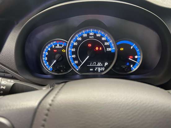 TOYOTA-YARIS-2022