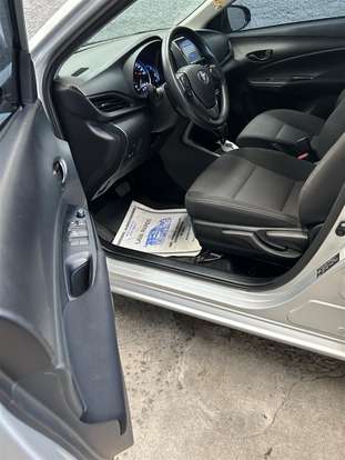TOYOTA-YARIS-2022