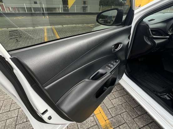 TOYOTA-YARIS-1.5 16V FLEX XS CONNECT MULTIDRIVE TOYOTA-YARIS-2022