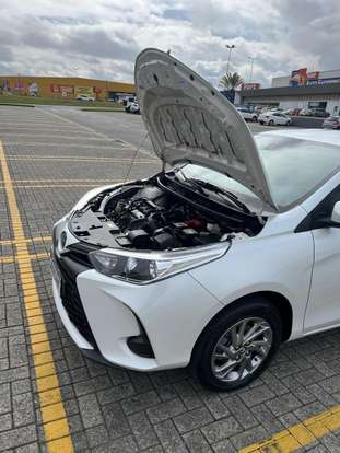 TOYOTA-YARIS-2022