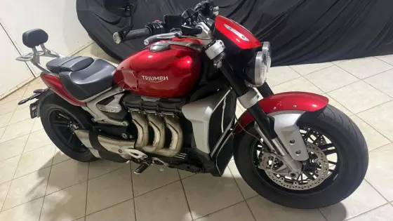 TRIUMPH ROCKET III R 