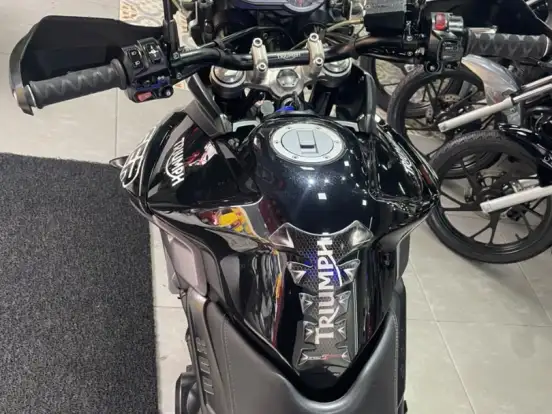 TRIUMPH-TIGER 800 XRX TRIUMPH-TIGER 800 XRX-2015