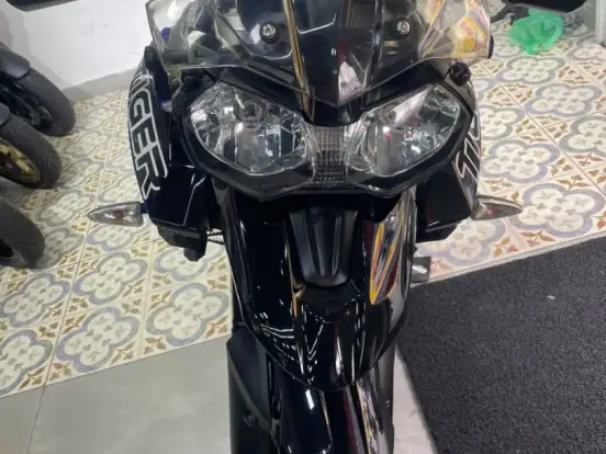 TRIUMPH-TIGER 800 XRX TRIUMPH-TIGER 800 XRX-2015