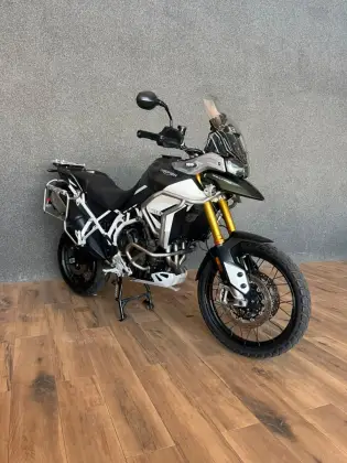 TRIUMPH TIGER 900 RALLY PRO 