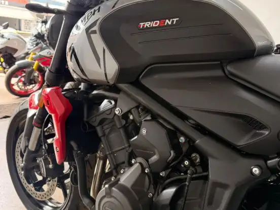 TRIUMPH-TRIDENT 660 TRIUMPH-TRIDENT 660-2024