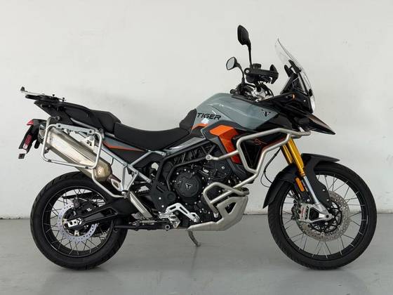 TRIUMPH TIGER 900 DESERT EDITION 