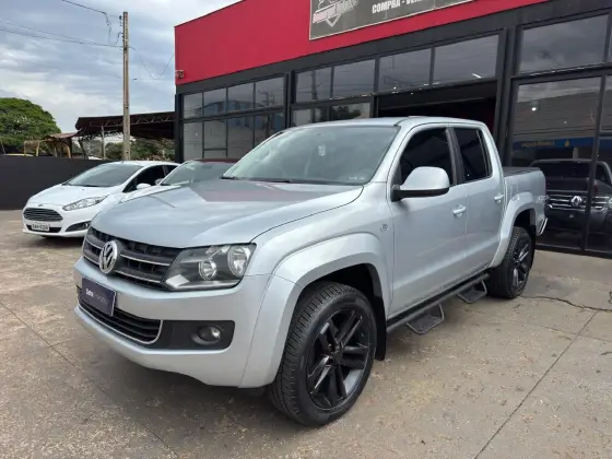 VOLKSWAGEN AMAROK 2.0 TRENDLINE 4X4 CD 16V TURBO INTERCOOLER DIESEL 4P AUTOMÁTICO