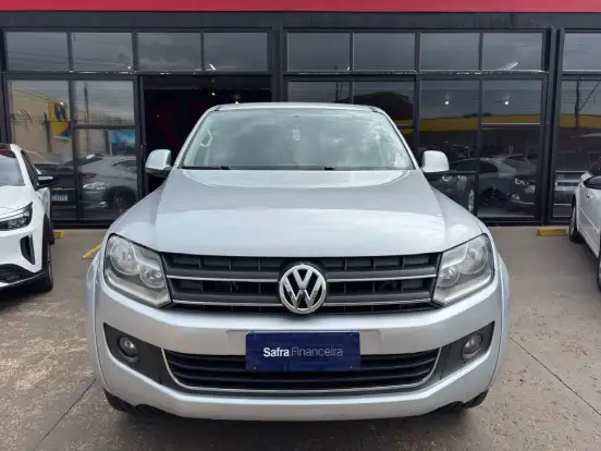 VOLKSWAGEN-AMAROK-2013