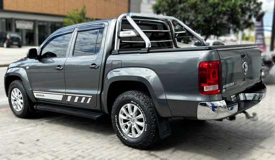 VOLKSWAGEN-AMAROK-2019