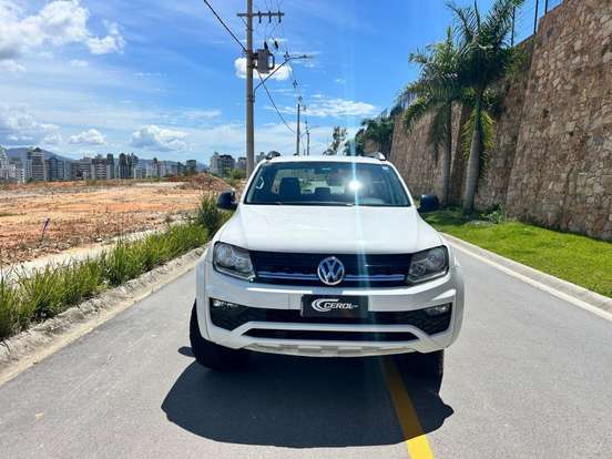 VOLKSWAGEN-AMAROK-2018