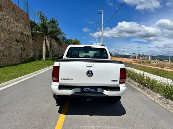 VOLKSWAGEN-AMAROK-2.0 COMFORTLINE 4X4 CD 16V TURBO INTERCOOLER DIESEL 4P AUTOMÁTICO VOLKSWAGEN-AMAROK-2018