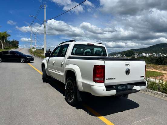 VOLKSWAGEN-AMAROK-2.0 COMFORTLINE 4X4 CD 16V TURBO INTERCOOLER DIESEL 4P AUTOMÁTICO VOLKSWAGEN-AMAROK-2018