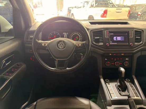 VOLKSWAGEN-AMAROK-2021
