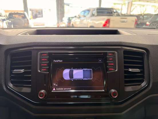 VOLKSWAGEN-AMAROK-2021