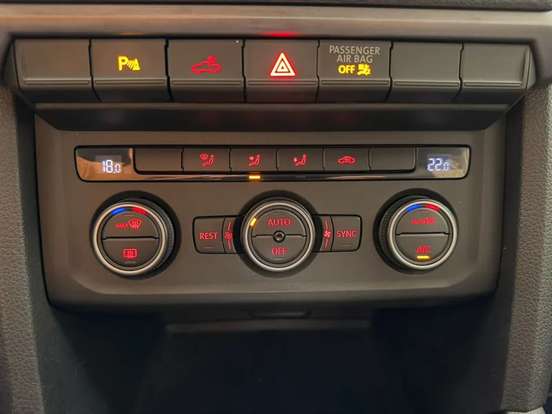 VOLKSWAGEN-AMAROK-2021