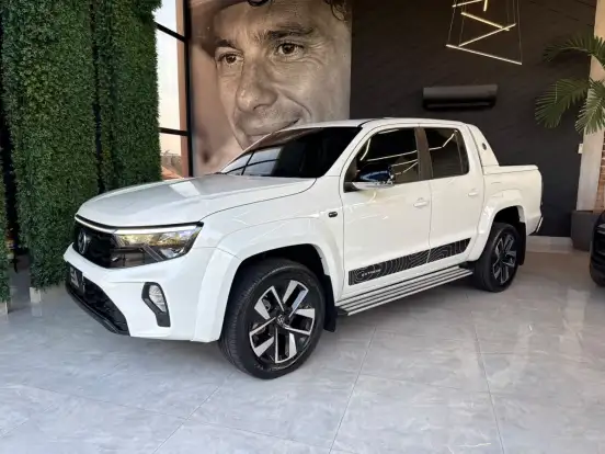 VOLKSWAGEN-AMAROK-2024
