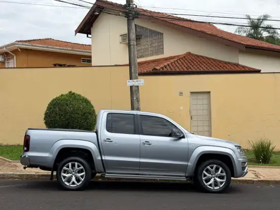 VOLKSWAGEN-AMAROK-3.0 V6 TDI DIESEL HIGHLINE CD 4MOTION AUTOMÁTICO VOLKSWAGEN-AMAROK-2021