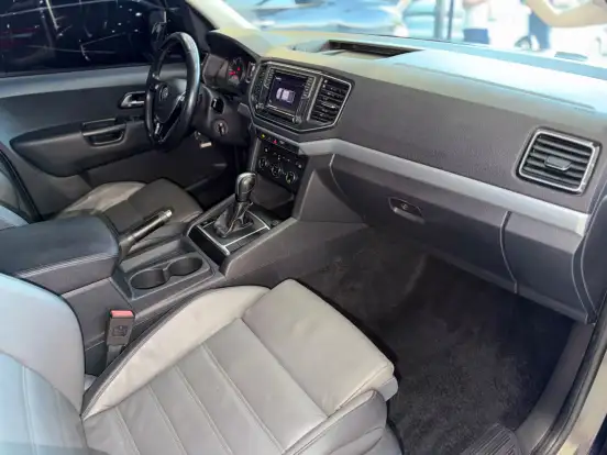 VOLKSWAGEN-AMAROK-3.0 V6 TDI DIESEL HIGHLINE CD 4MOTION AUTOMÁTICO VOLKSWAGEN-AMAROK-2019