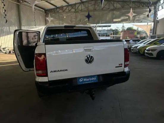 VOLKSWAGEN-AMAROK-2021