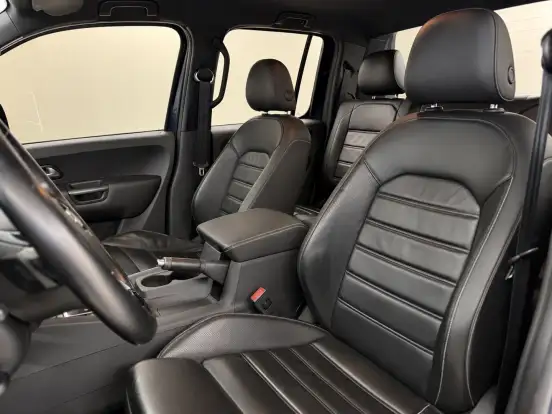 VOLKSWAGEN-AMAROK-2023