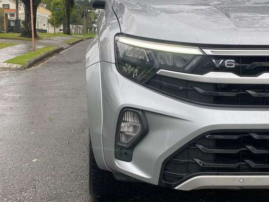 VOLKSWAGEN-AMAROK-2025