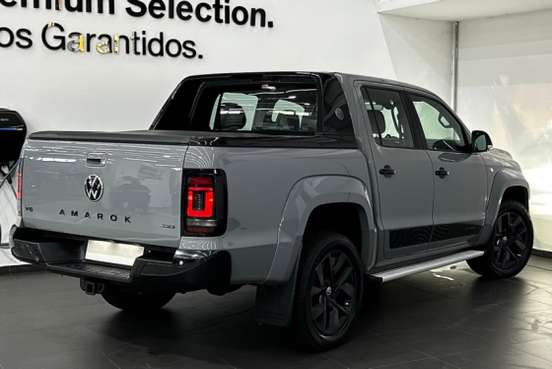 VOLKSWAGEN-AMAROK-2025