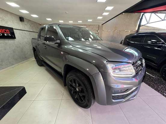 VOLKSWAGEN-AMAROK-2018