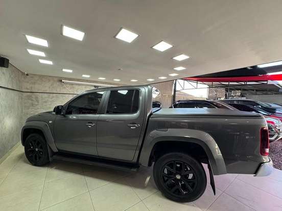 VOLKSWAGEN-AMAROK-2018