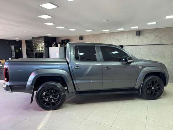 VOLKSWAGEN-AMAROK-2018
