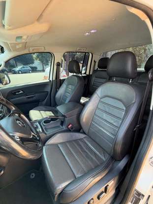 VOLKSWAGEN-AMAROK-2019