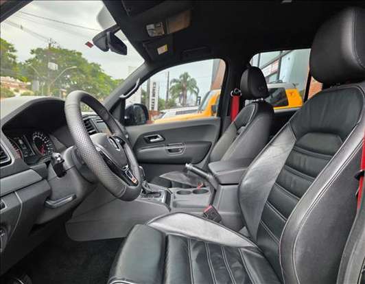 VOLKSWAGEN-AMAROK-2019