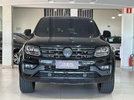 VOLKSWAGEN-AMAROK-2021