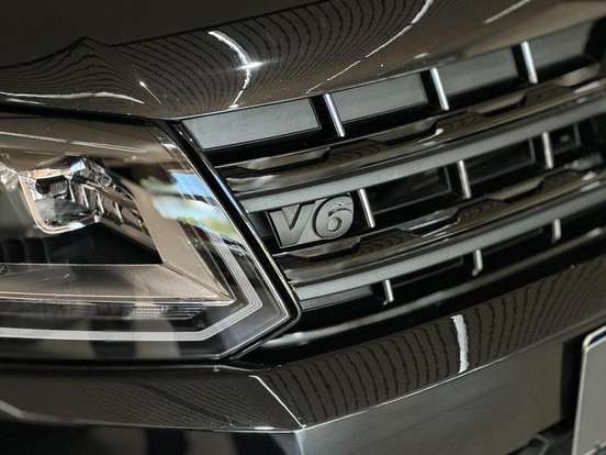 VOLKSWAGEN-AMAROK-2021