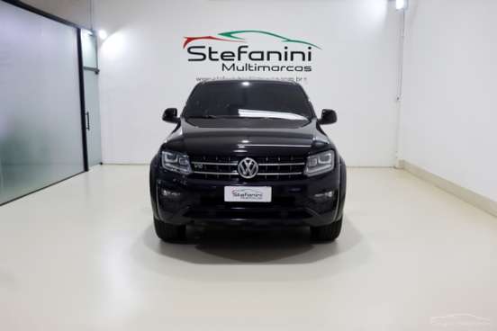 VOLKSWAGEN-AMAROK-2022